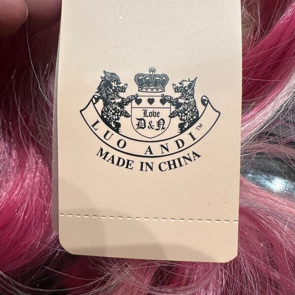 17" Blonde‑to‑Pink Ombré Bob with Bangs – Soft Curls, Synthetic Wig - Picture 5 of 6